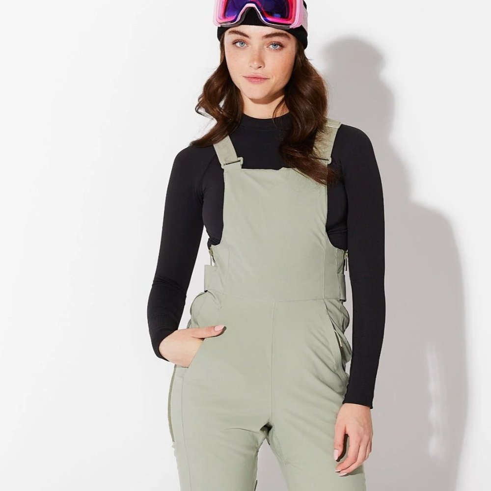 Halfdays Carson Bib Pant (short, olive, new with tags)